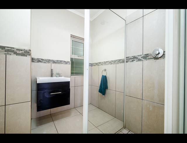 2 BEDROOM APARTMENT FOR SALE IN NORTHGATE